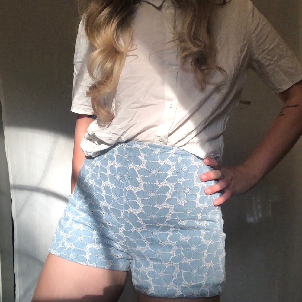 knitted floral high waisted shorts